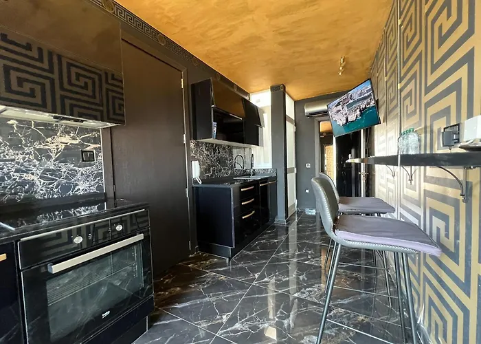 Luxurious Penthouse In *