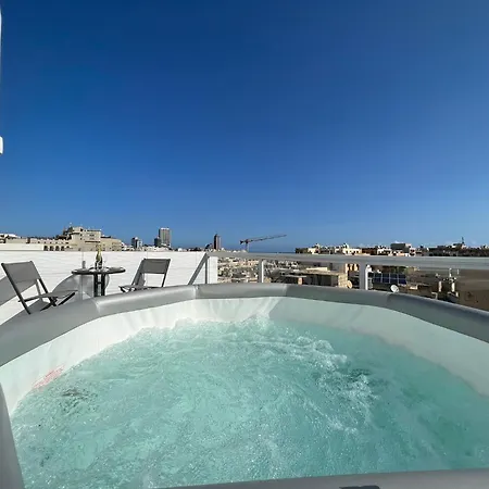 Luxurious Penthouse In *