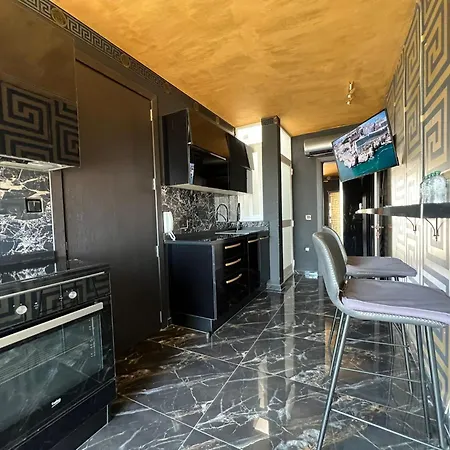 Luxurious Penthouse In *