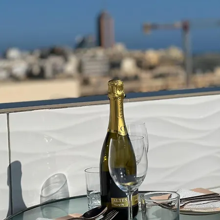 דירה Luxurious Penthouse In *