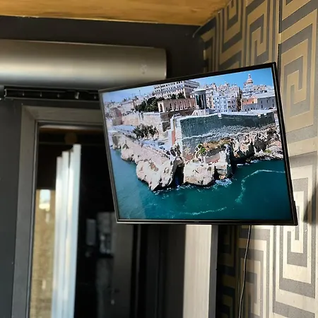 Luxurious Penthouse In דירה סליאמה